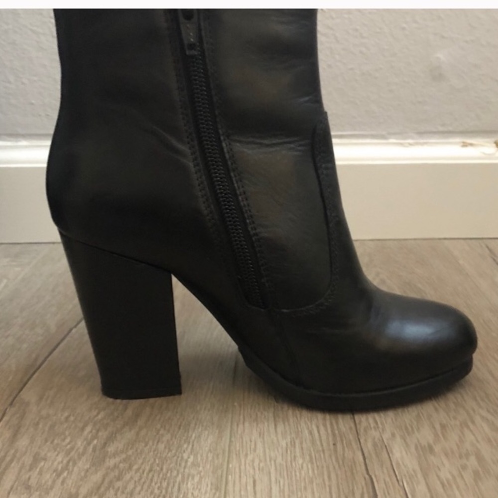 Steve Madden Black Leather Bootie